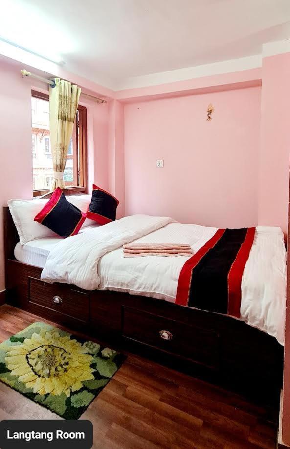 Annapurna Guest House And Rooftop Restaurant Bhatgoan 외부 사진
